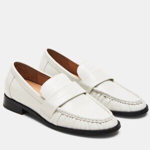 Steve Madden | NIB Ridley Ice Leather White Loafers
